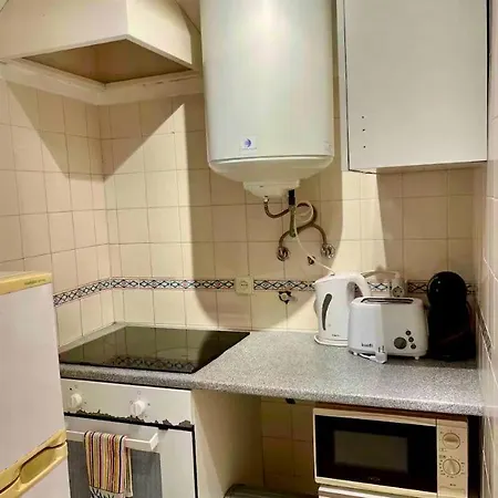 Ideal Flat Near Rossio ליסבון
